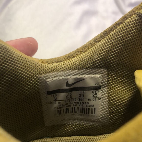 Nike size 8 yellow/green platformed air force 1s - Picture 7 of 7